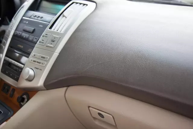 【天嬌用車學(xué)】暴曬后的汽車究竟有多毒？超乎你想象