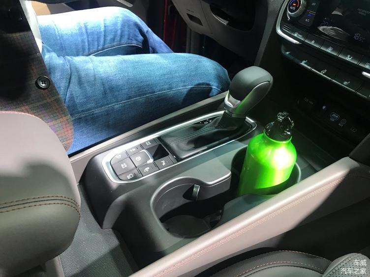 日內瓦車展：實拍現(xiàn)代全新格越，追求實用性的SUV