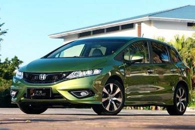 新概念轎車JADE（杰德）給您講訴倒車那點(diǎn)事兒！